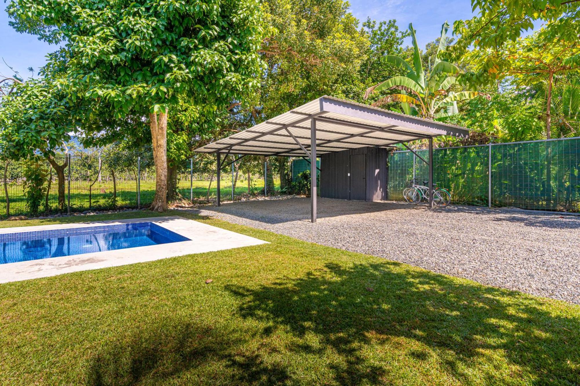 Holiday home Luxury 2 Bedroom, Walking Distance To